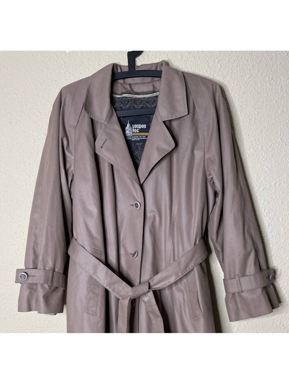 Vintage London Fog Trench Coat USA Made Belted Brown Lined Size 16 R Excellent - Picture 2 of 15